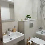 Tana D'avia * 布加勒斯特